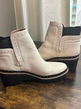 Dolce Vita Huey ankle boots in ivory leather sz 10